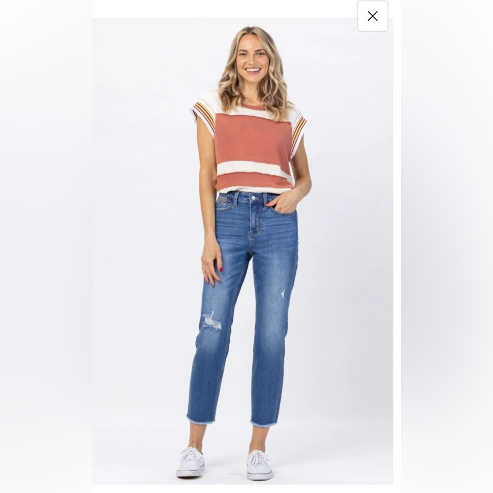 Judy Blue Howdy Embroidered Distressed High Rise Boyfriend Jeans Size 11/30